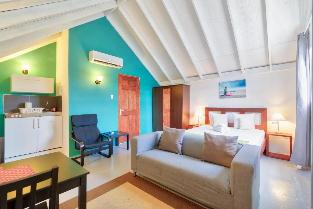 The Ritz Village (Adults Only) Вилемстад Екстериор снимка