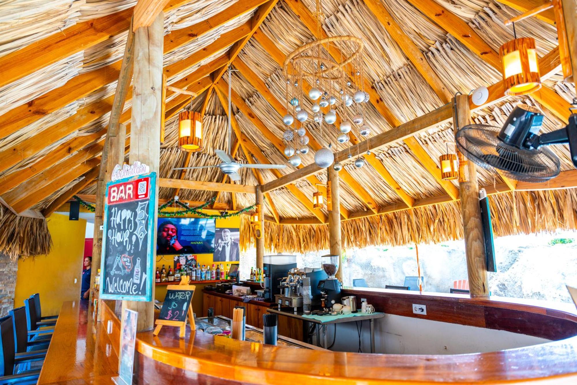 The Ritz Village (Adults Only) Вилемстад Екстериор снимка