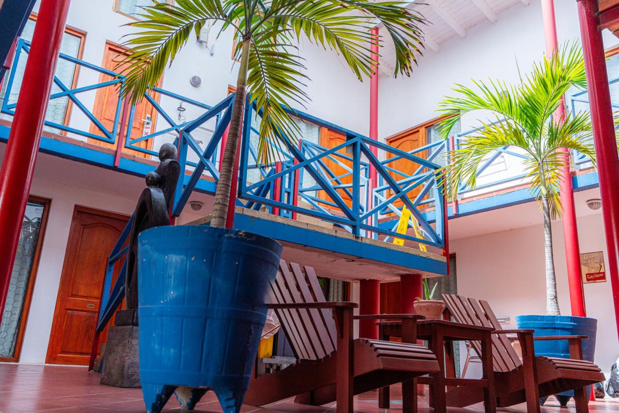The Ritz Village (Adults Only) Вилемстад Екстериор снимка