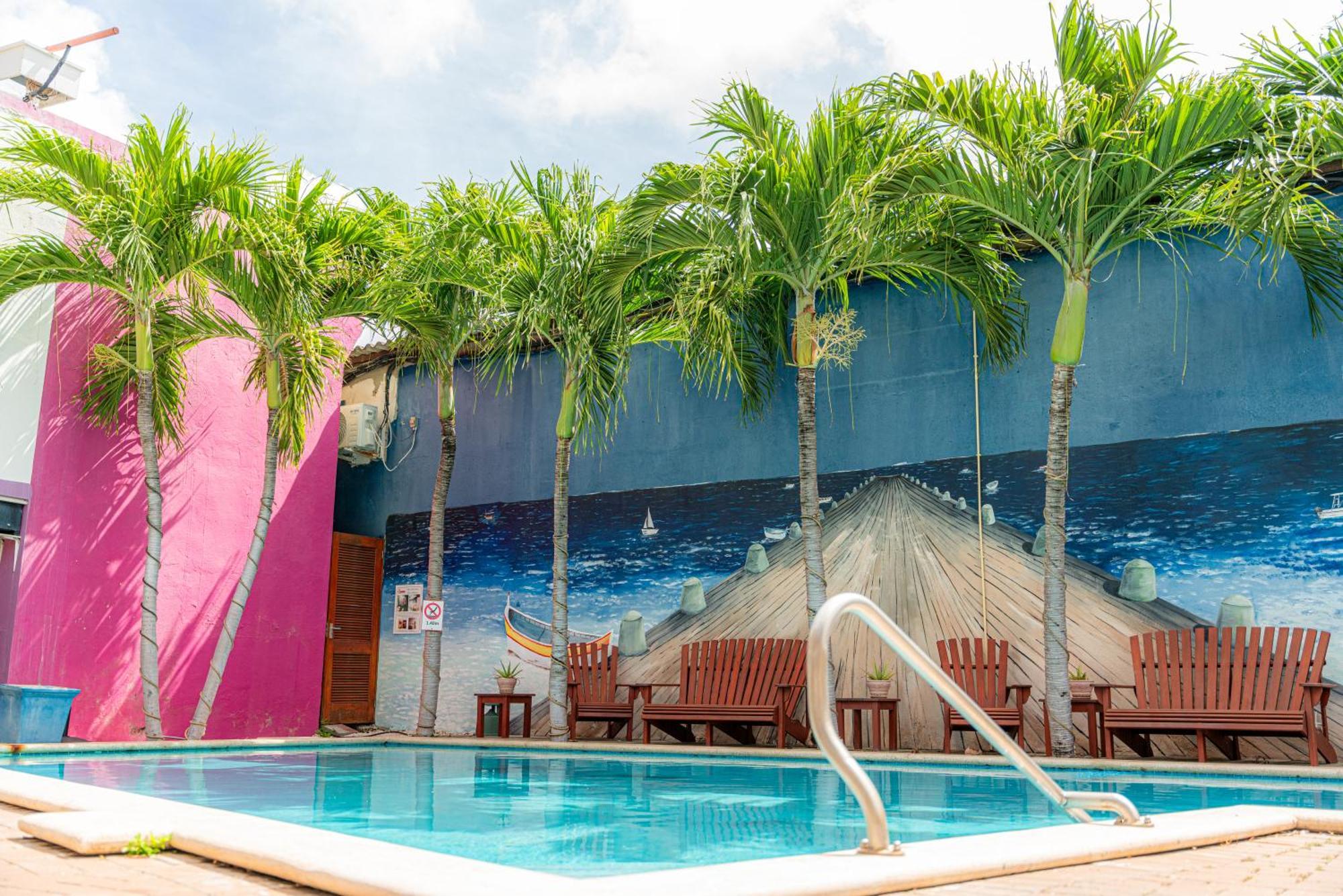 The Ritz Village (Adults Only) Вилемстад Екстериор снимка